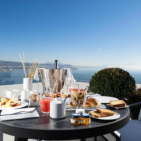 Hotel Dimora Dei Lari 3*