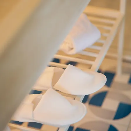 Hotel Dimora Dei Lari 3*