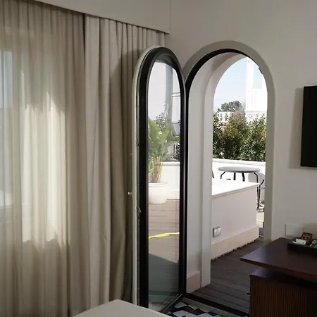 Dimora Dei Lari Hotel *