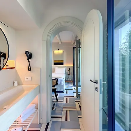 Dimora Dei Lari Hotel