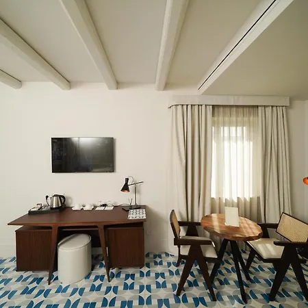 Dimora Dei Lari Hotel