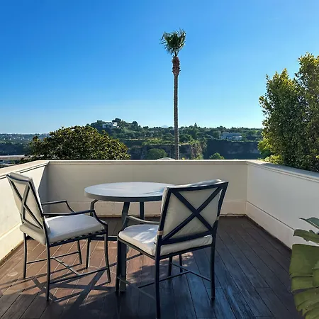 Hotel Dimora Dei Lari Bacoli